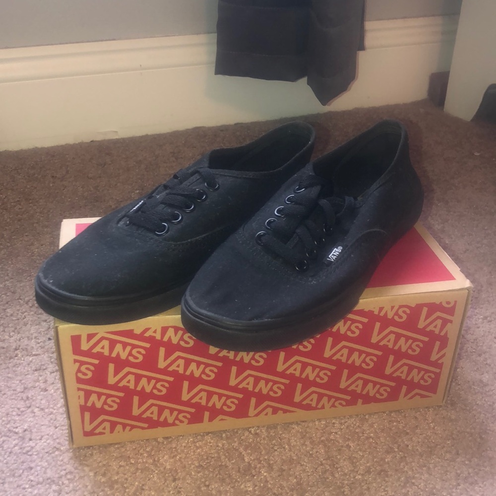 Authentic Lo Pro All Black Vans